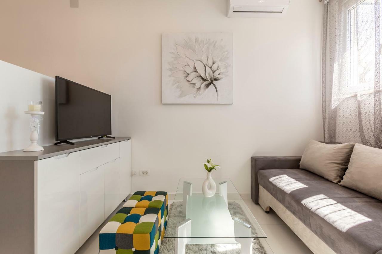 Studio Apartments Twins Split Exterior photo
